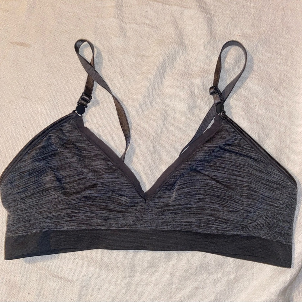 Hanes Light Weight Bra Size M